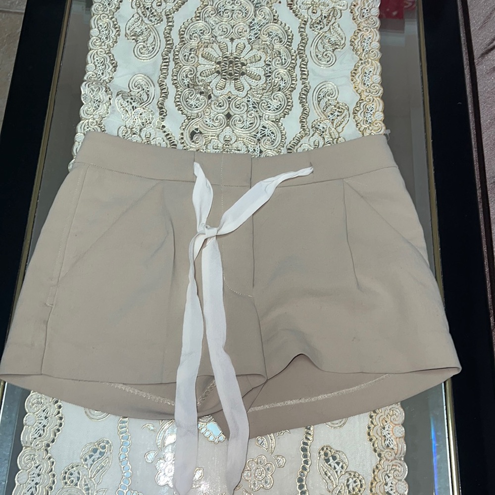 Aritzia Wilfred beige tie waist trouser shorts